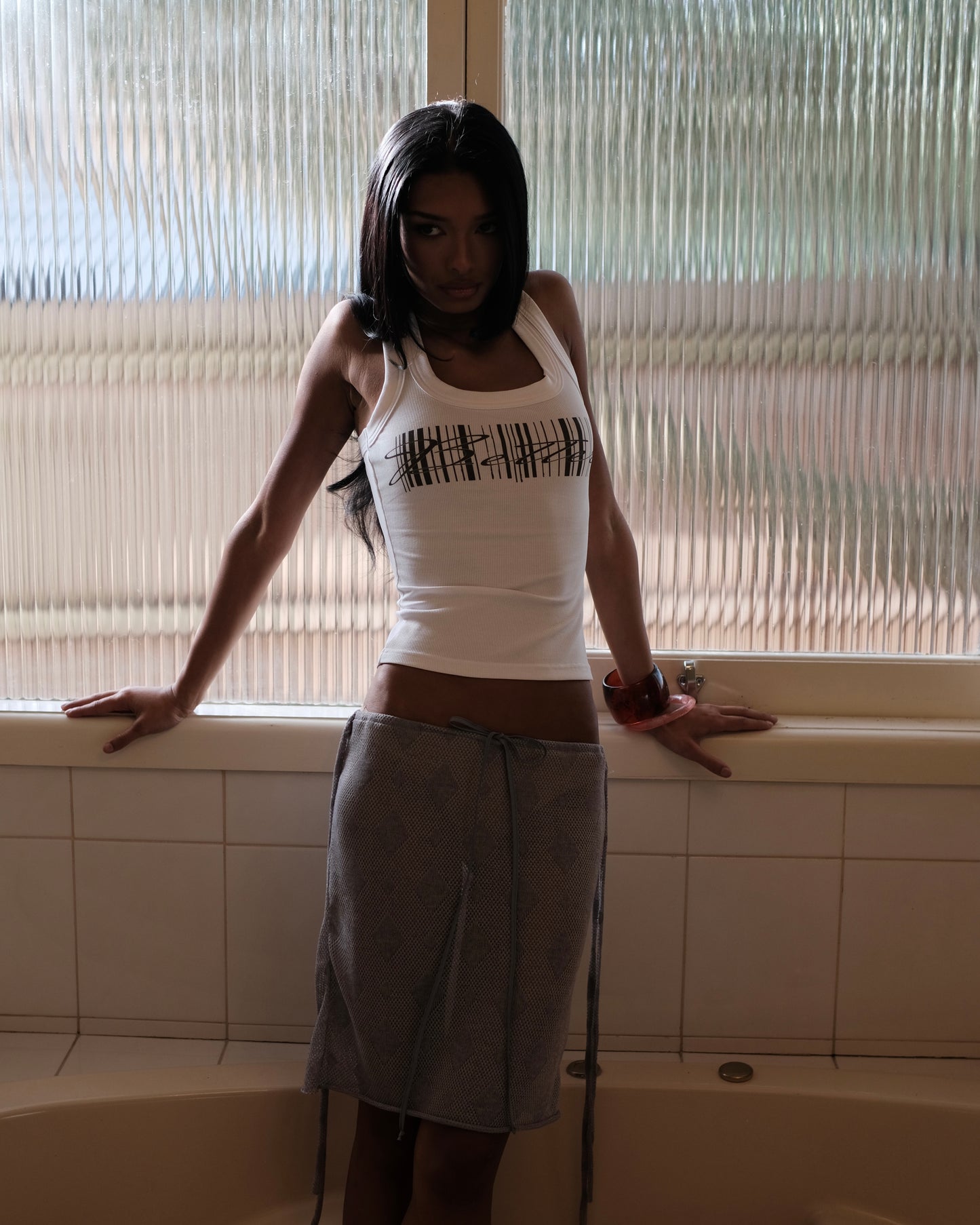 White Signature Tank